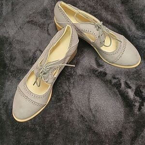 Boutique Brand Grey Lace Up Mary Janes. Size 7